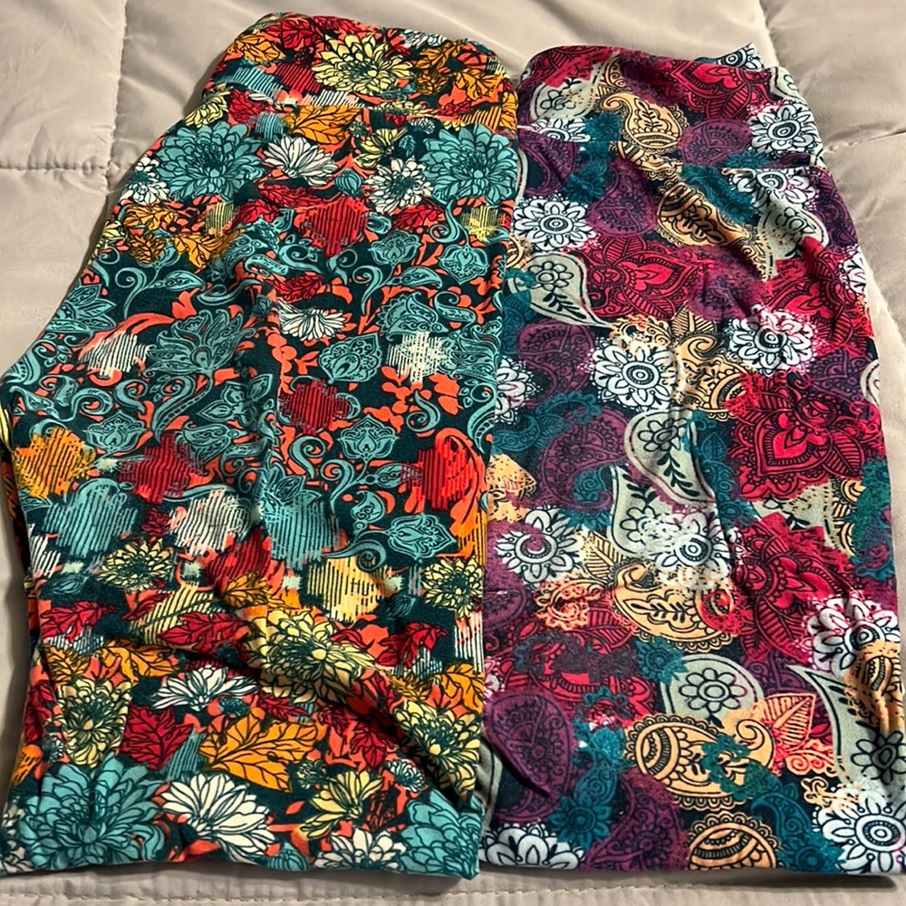 LuLaRoe one size leggings (bundle of 2)